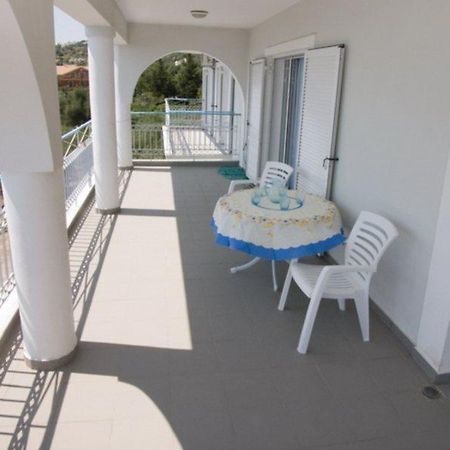 Appartement Folies à Lourdata  Extérieur photo